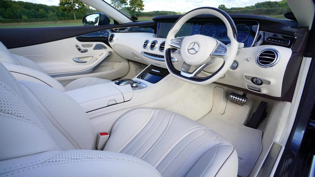 supercar-insurance-brokers-mercedes-interior
